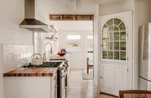 Cochecton House | The Lake House with Kayaks and Bikes on the waterfront