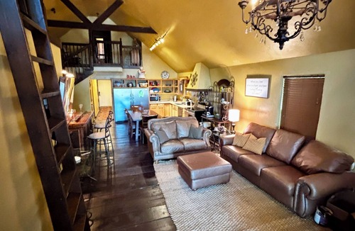 Afton House | The Lakeside Family Oasis Spacious 5-BD house Pvt dock ramp Monkey Island