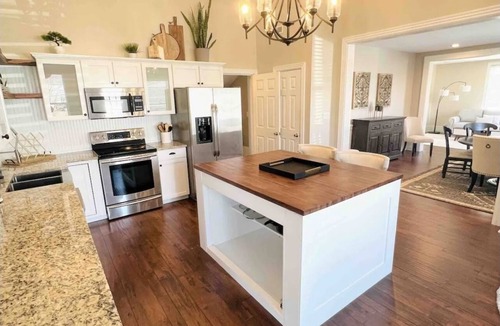 Campbellsville House | The Legacy on Lebanon Ave!