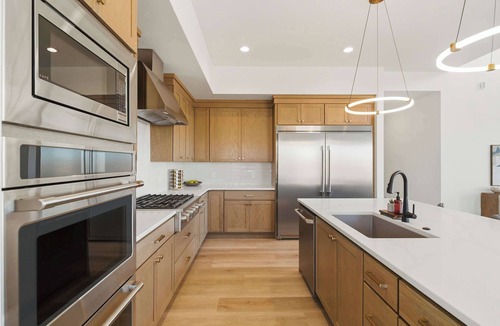 Greenehaven House | The Lookout- Luxe, Hot Tub, Firepit, 50-Mile Views