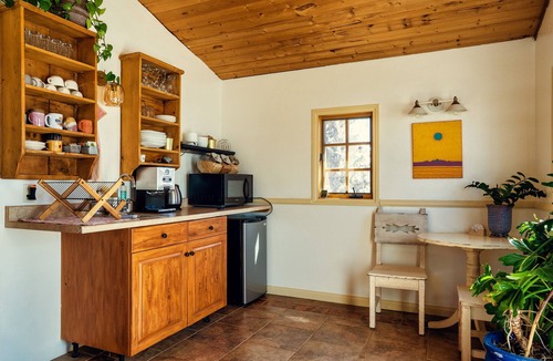 Escalante House | The Loubird Inn