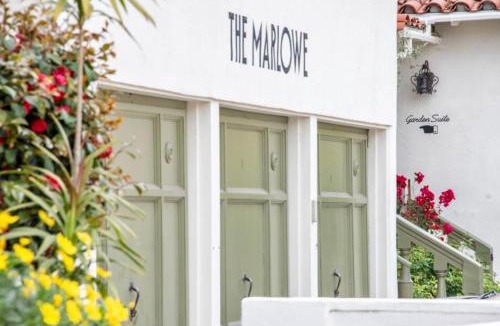 West Beach Apartment | The Marlowe Garden Suite - Vintage Luxury at the Beach - Hotel Amenities