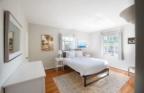 West Beach Apartment | The Marlowe Terrace Suite - Vintage Luxury at the Beach - Hotel Amenities