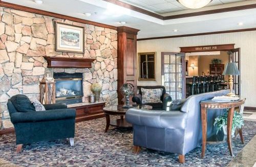 Oneonta Hotel | The Marx Hotel - Downtown - University Area