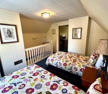Mount Vernon Hotel | The Mount Vernon Inn