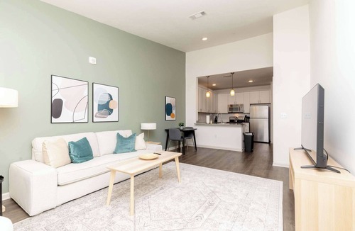 Seven Springs Apartment | The Nashville VI Vibe 8819