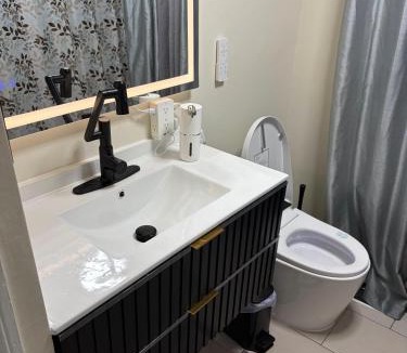 West Street - River Street House | "The Neat Suite" Pristine & Cozy Rooms in Boston
