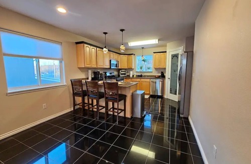 Abbott Loop House | The Northern Nest