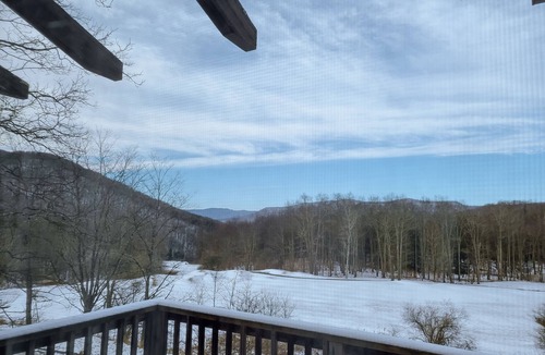 South Mountain House | "The Northern Star" Townhouse @ Snowshoe on Raven Golf Course