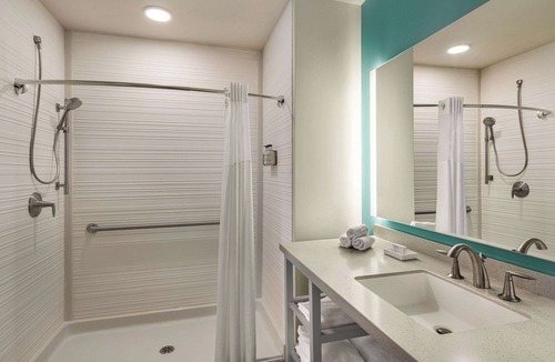 Cleveland Hotel | The Orbit Hotel, Trademark Collection by Wyndham