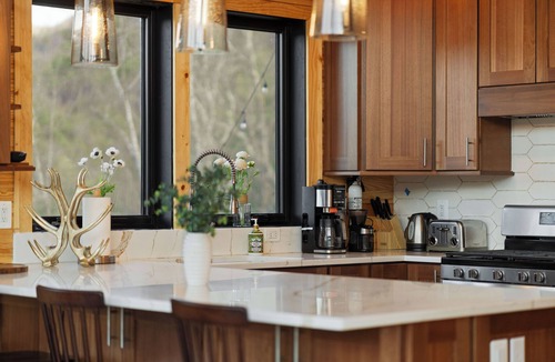 Milam Cabin | The Overlook Lodge - Exclusive 5BR Luxury Retreat with Panoramic Views