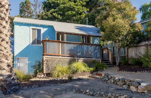 Avila Beach Apartment | The Palm House | Pet Friendly King Studio