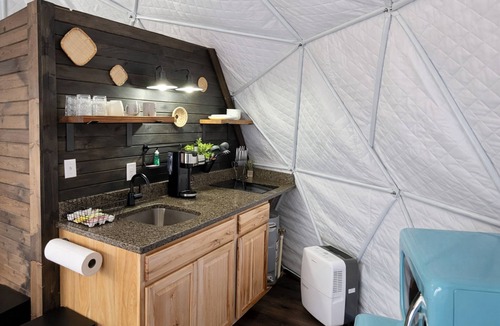 Logan Cabin | The Penguin Igloo: Unique Geodesic Dome in Hocking Hills with Hot Tub + Fire Pit