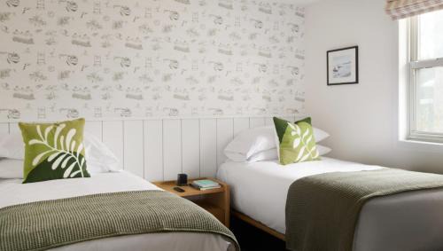 Hampton Bays Hotel | The Penny Lane
