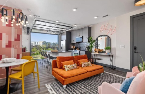 Rolling Mill Hill Apartment | The Penthouse - 3BR Rooftop - Downtown Nashville