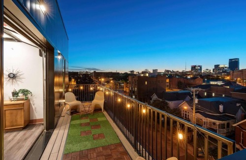 Rolling Mill Hill Apartment | The Penthouse - 3BR Rooftop - Downtown Nashville