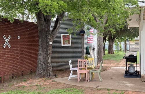 Electra House | The Pit Stop