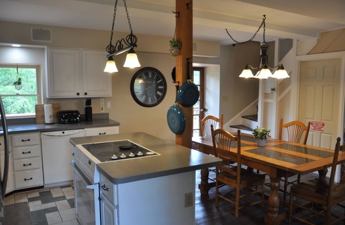 Middletown House | The Poplar Place at the foot of South Mountain!