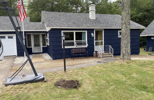West Alton House | The Ranch on Lake Winni