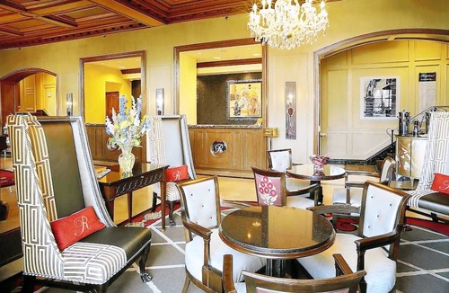 Country Club Plaza Area Hotel | The Raphael Hotel, Autograph Collection