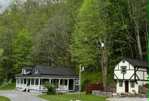 Seneca Rocks House | The Renovated Smokehouse at Seneca Rocks