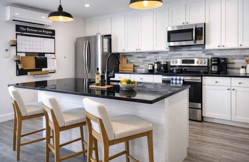 Dover Condo | The Retreat on Rogers Street