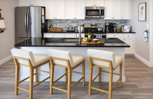 Dover Condo | The Retreat on Rogers Street