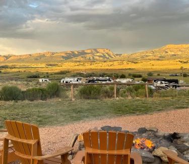 Hatch Hotel | The Riverside Ranch Motel and RV Park Southern Utah