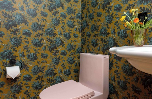 Corey Square Bed & Breakfast | The Robert Frost - Ash Street Inn