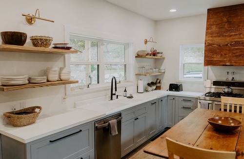 Upper Tract Cabin | The Rusty Lantern! Enjoy peace and quiet in this cozy mountain cabin! Free WiFi