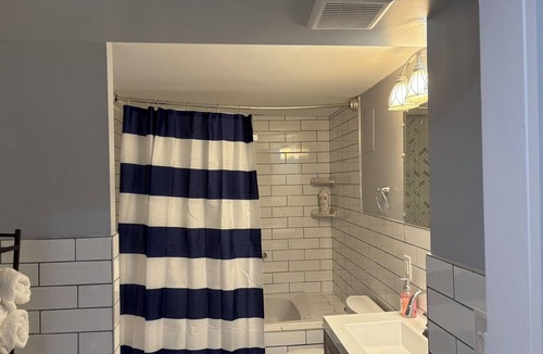 Northwest Hotel | The Serene Spring House Retreat