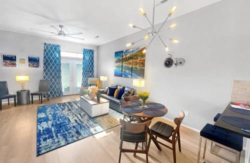 Springdale House | The Stay at Steuben Hot Tub 2 houses 6 BR