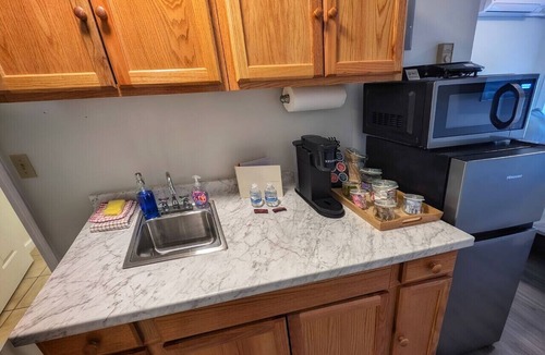 Old Lyme Apartment | The Stern at Soundview · Beach+Ocean+Sunrise