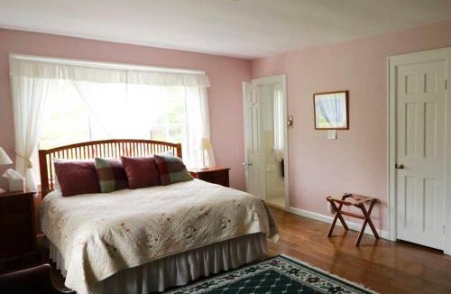 Mountainville Cabin | The Storm King Lodge