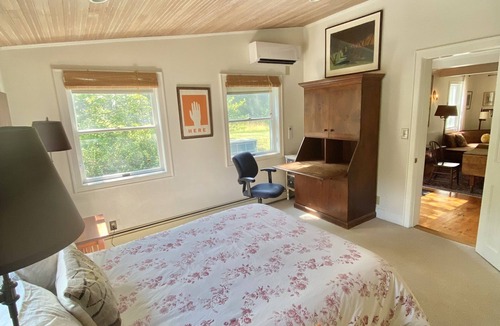 Red Hook House | the suite @ barn & bike - private, bucolic, serene setting