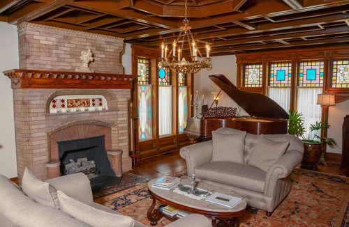 Milford Bed & Breakfast | The Towers Bed & Breakfast