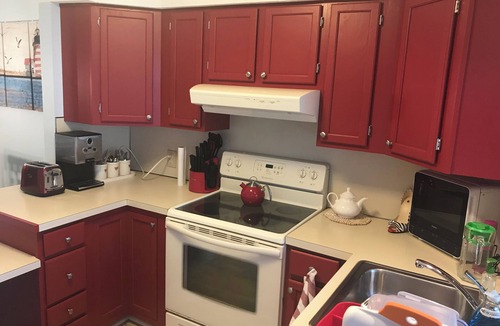 New Britain Condo | "The Tranquil Nest " 2-bedroom condo in peaceful Hill in New Britain CT