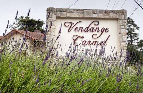 Northeast Carmel Hotel | The Vendange Carmel Inn & Suites