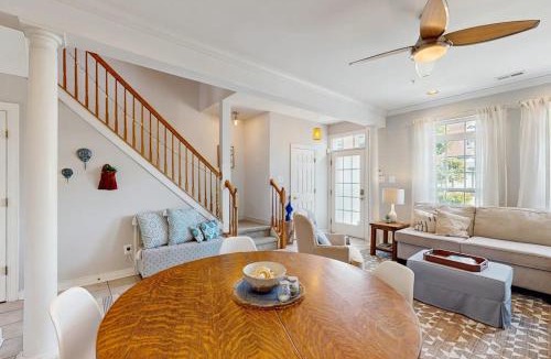 Villages of Five Points House | The Villages of Five Points - 17299 N Village Main Blvd