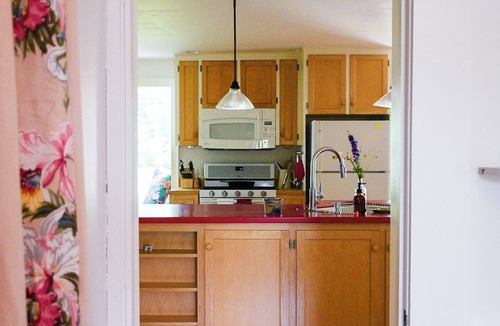 Waldoboro Bed & Breakfast | The Waldoboro Inn Room 1