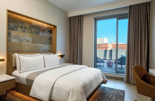 Queens Hotel | The Westin Flushing Laguardia Airport