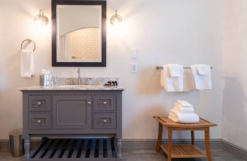 Mystic Hotel | The Whaler's Inn