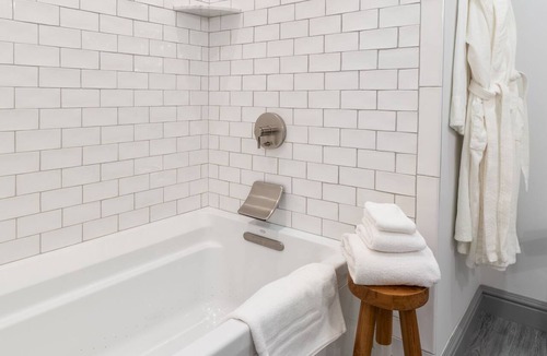 Mystic Hotel | The Whaler's Inn
