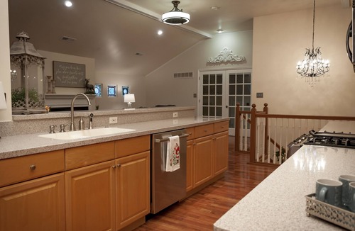 St. Charles House | The Wild Rose ~ A Custom Glam Cottage with Theater! In Historic Old St Charles