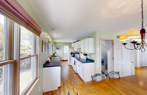 Sebascodegan Island House | This cozy Maine cottage is the perfect location enjoying sunrises!