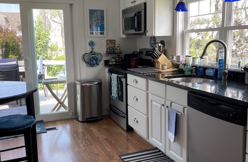 Camp Ellis Cottage | This elegant, charming, 3-bedroom cottage offers stunning ocean views
