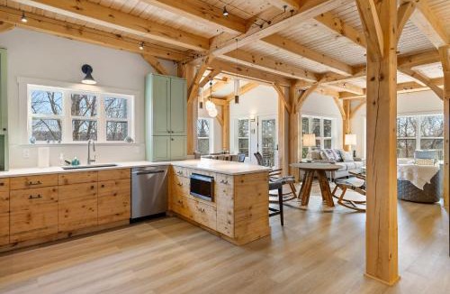 Friendship House | Tide and Timber