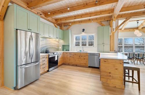 Friendship House | Tide and Timber