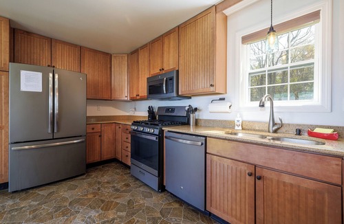 Lamoine Beach House | Timber Point – Secluded Waterfront Oasis