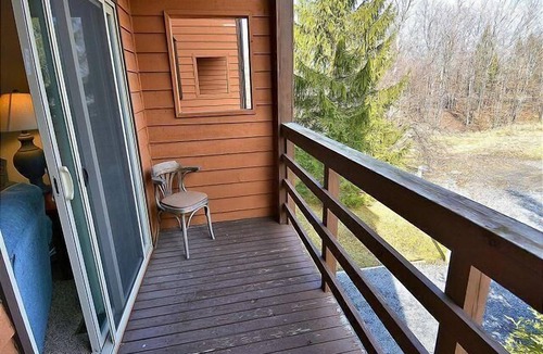 Timberline Condo | TMD204-Updated slope side condo!